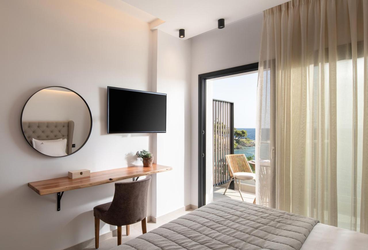 G Mare Boutique Hotel เนโอสมาร์มาราส ภายนอก รูปภาพ