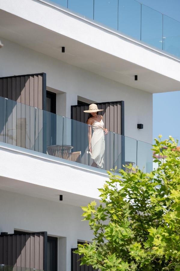 G Mare Boutique Hotel เนโอสมาร์มาราส ภายนอก รูปภาพ